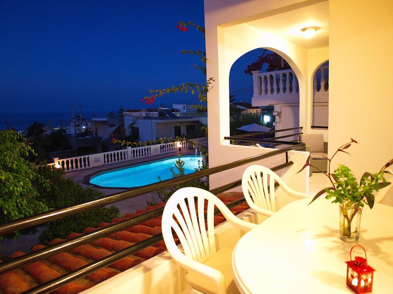 Rouladina Apartments Stalos Exterior photo